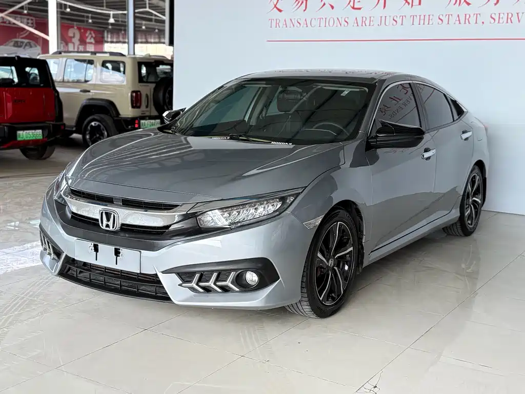 Honda Civic 2018 — фото 1