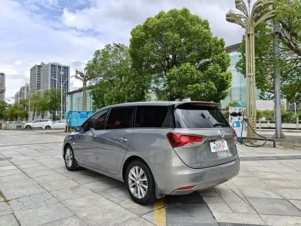 Buick GL6 2021