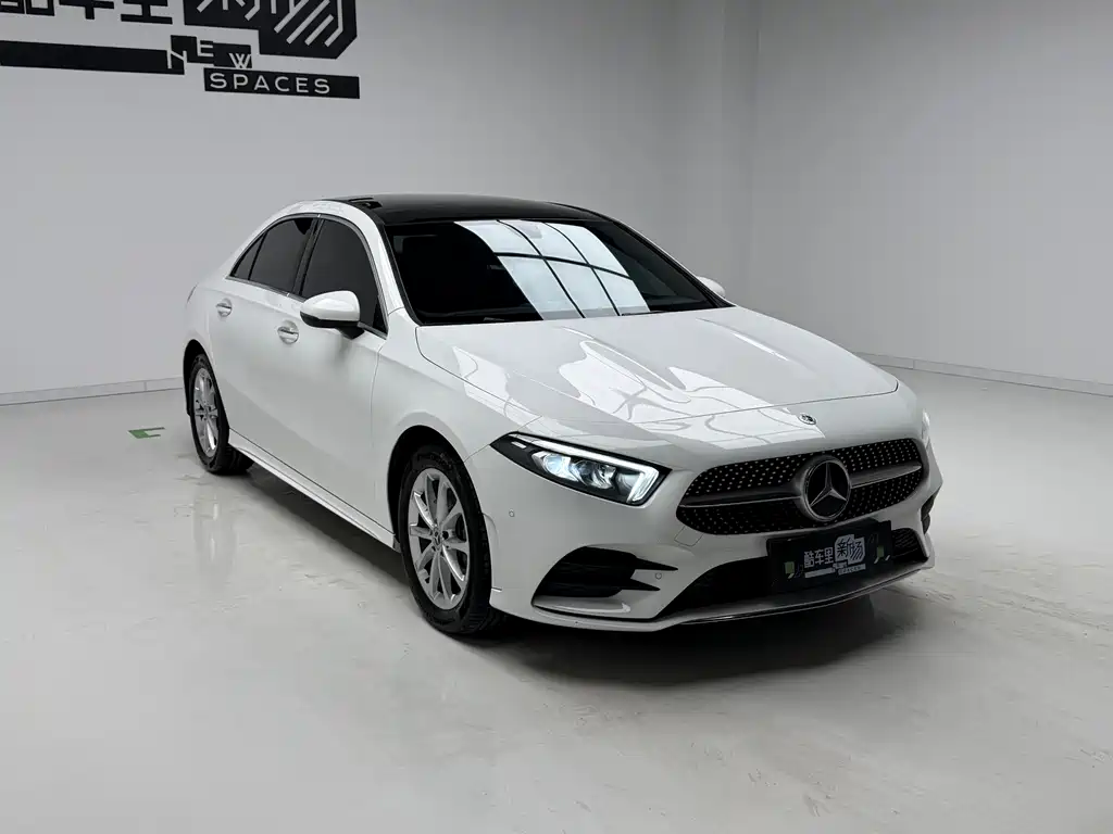 Mercedes-Benz A-Class 2022 — фото 3