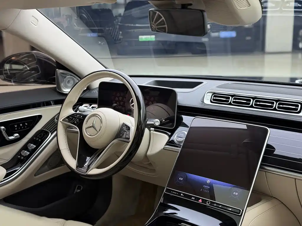 Mercedes-Benz Maybach S-Class 2023