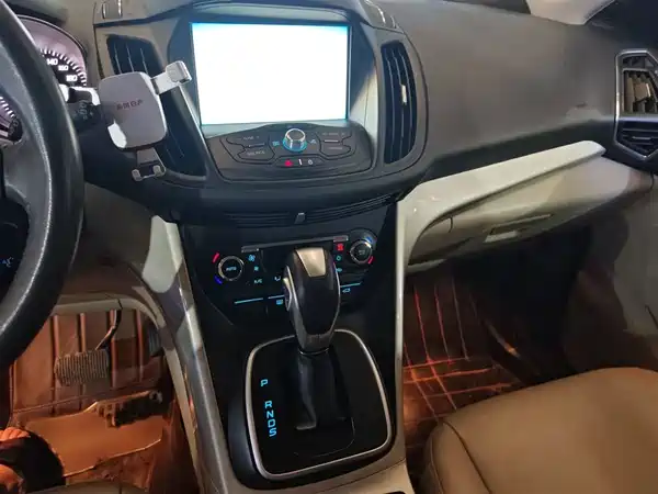 Ford Kuga 2013