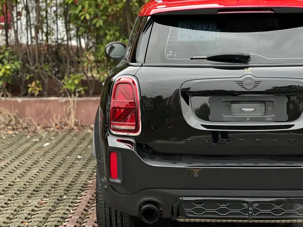 MINI JCW Countryman 2022 — фото 26