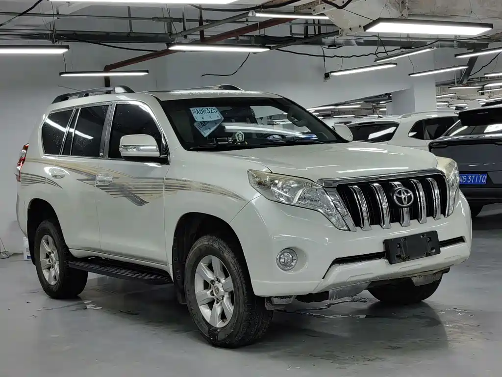 Toyota Prado 2016 — фото 3