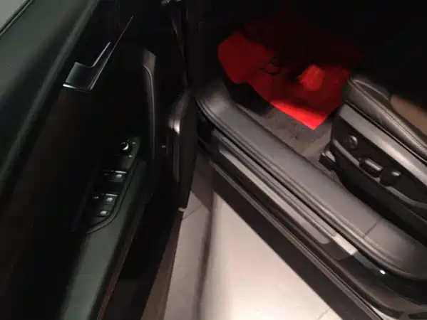 Audi Q5L 2021