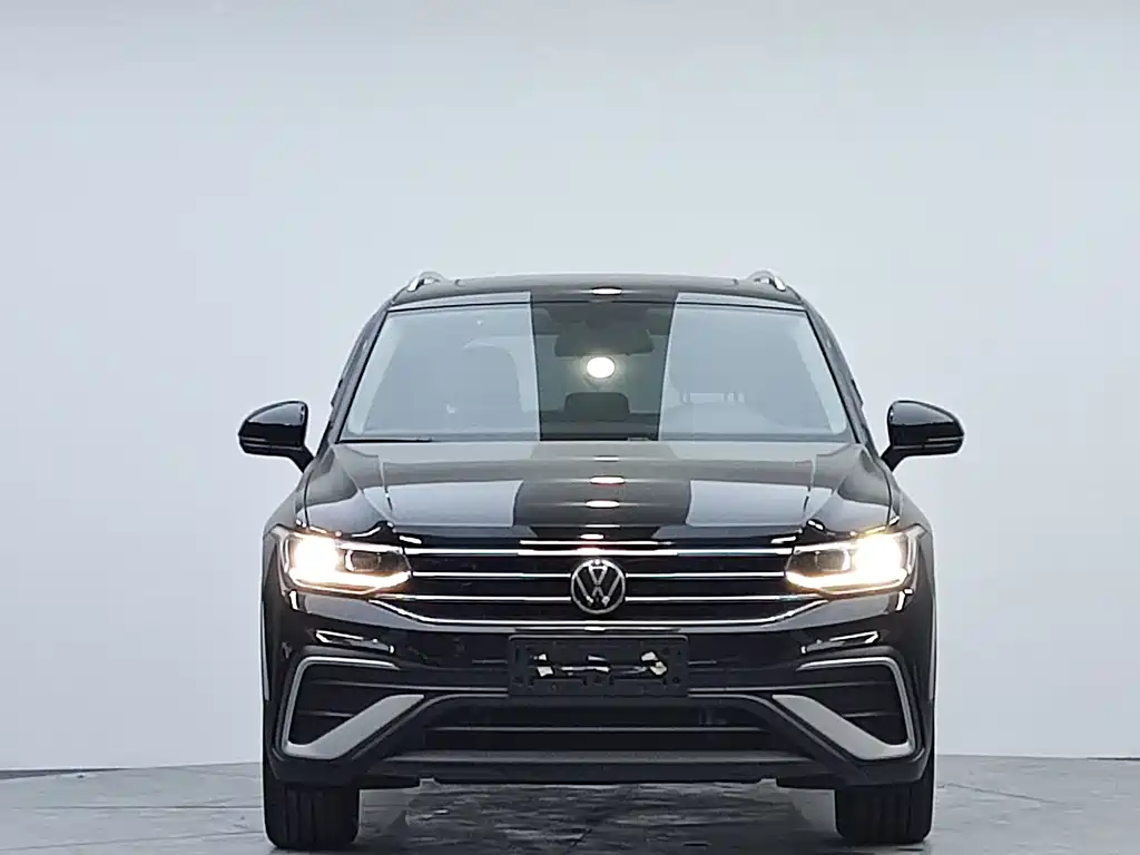 Volkswagen Tiguan L 2023