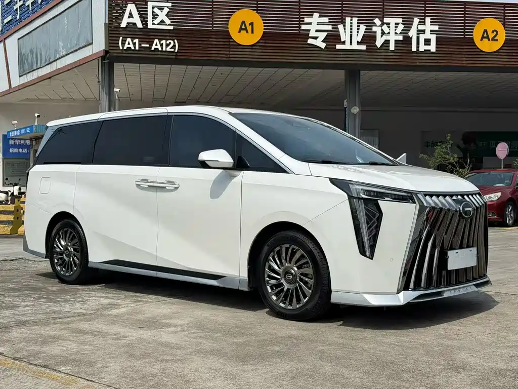 GAC Motor Trumpchi M8 2023 — фото 3