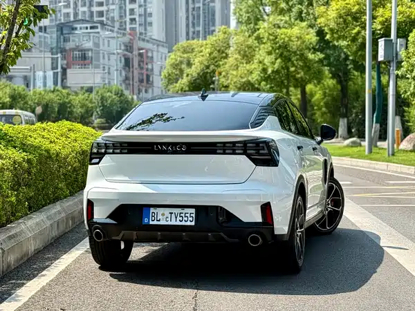Lynk & Co 05 2021