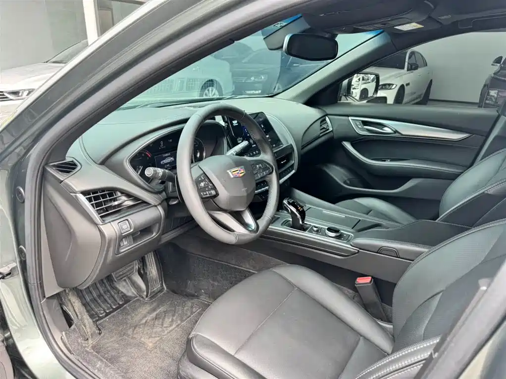 Cadillac CT5 2023 — фото 3