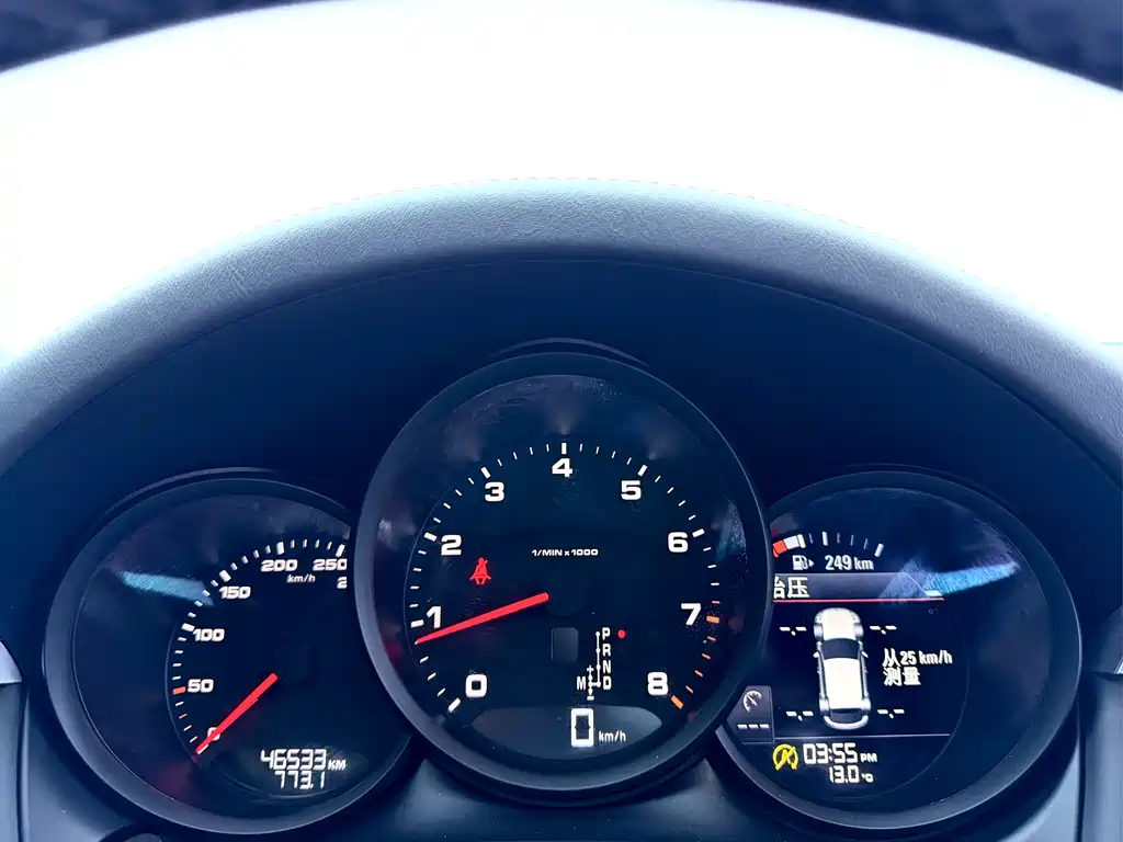 Porsche Macan 2021 — фото 21