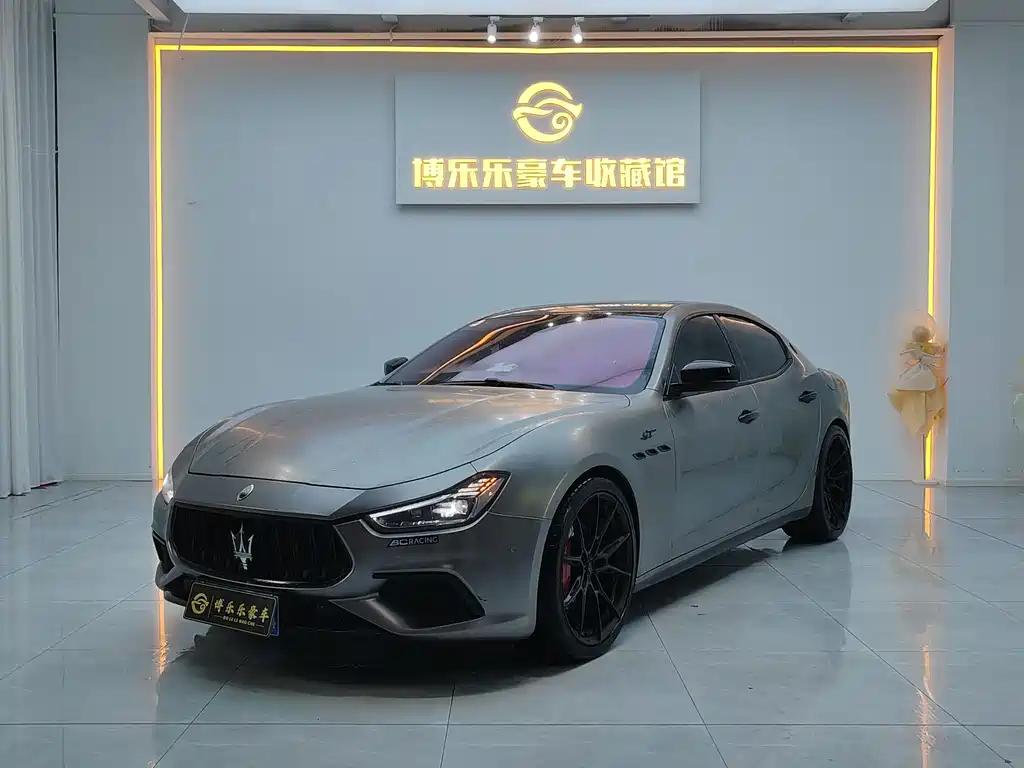 Maserati Ghibli 2018 — фото 1