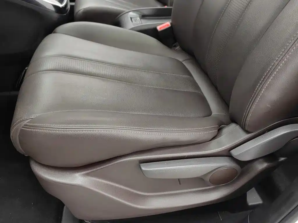 GAC Trumpchi M6 2019 — фото 20