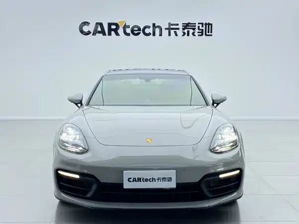 Porsche Panamera 2024