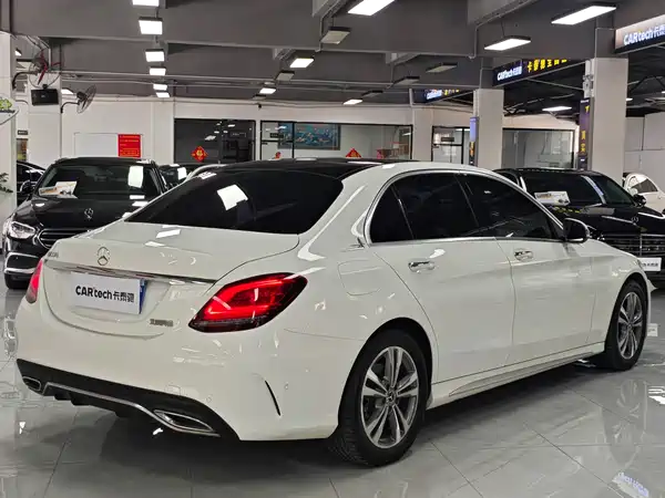 Mercedes-Benz C-Class 2021