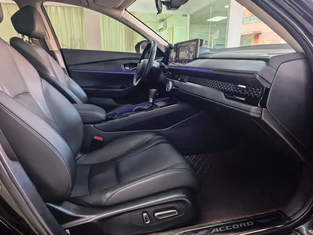 Honda Accord 2023 — фото 14