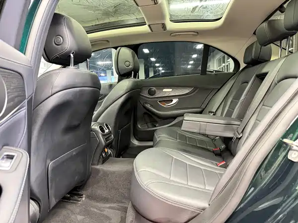 Mercedes-Benz C-Class 2020