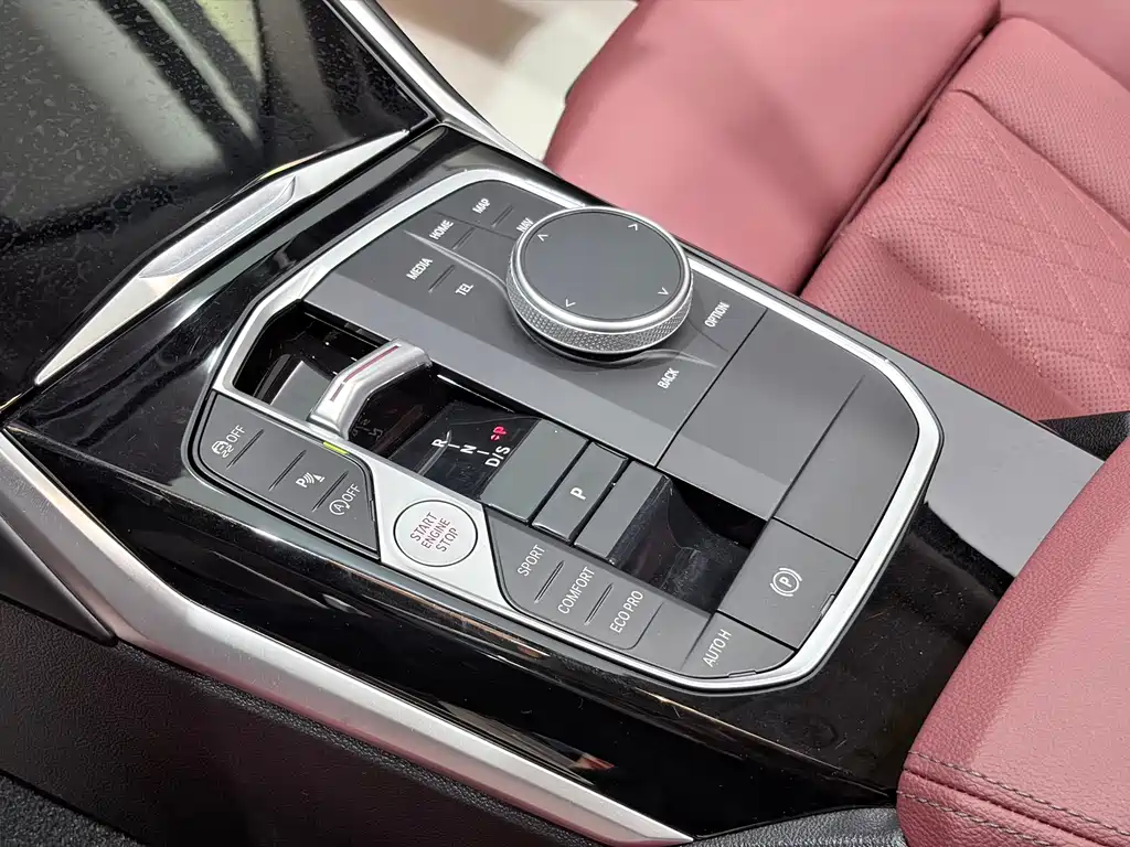 BMW 3 Series 2023 — фото 13