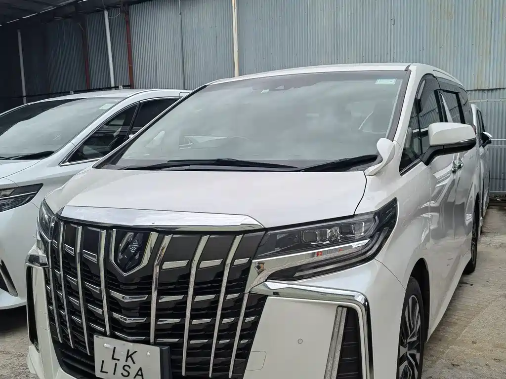 Toyota Alphard 2018 — фото 2