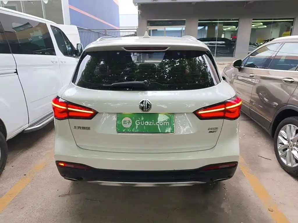MG HS 2019