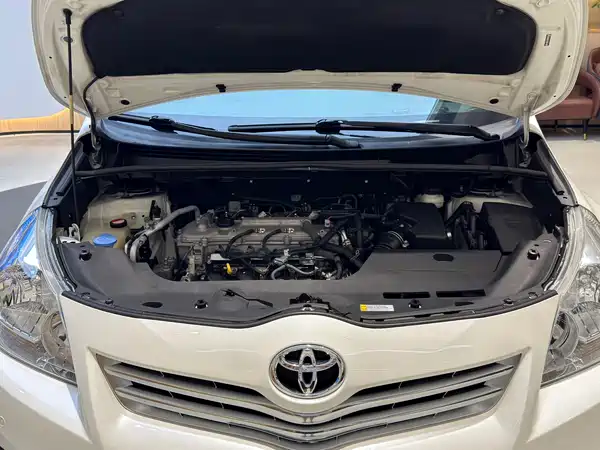 Toyota Yizhi 2015