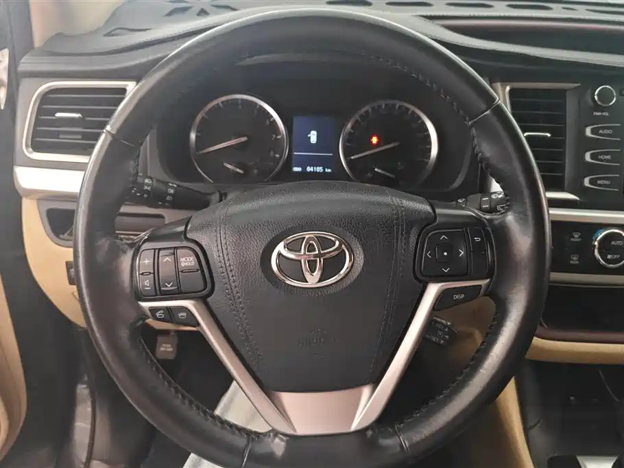 Toyota Highlander 2016 — фото 15