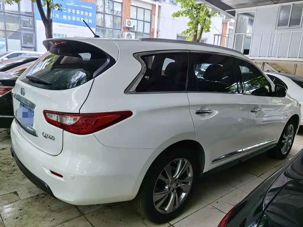 Infiniti QX60 2015 — фото 9