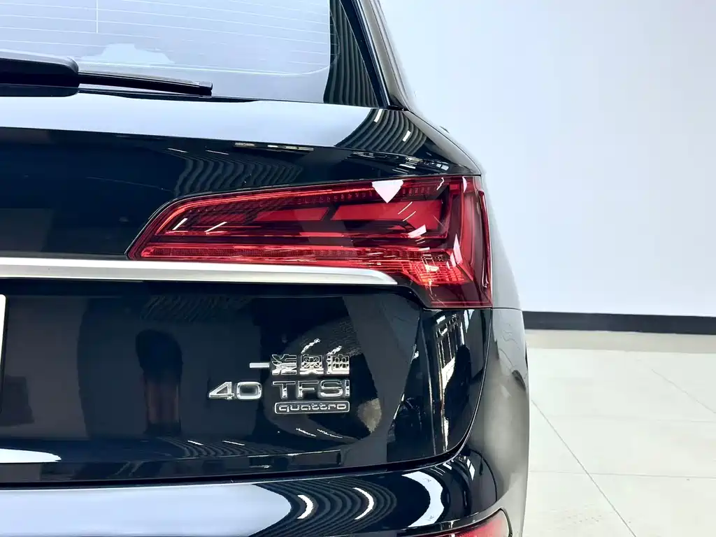 Audi Q5L 2022 — фото 7