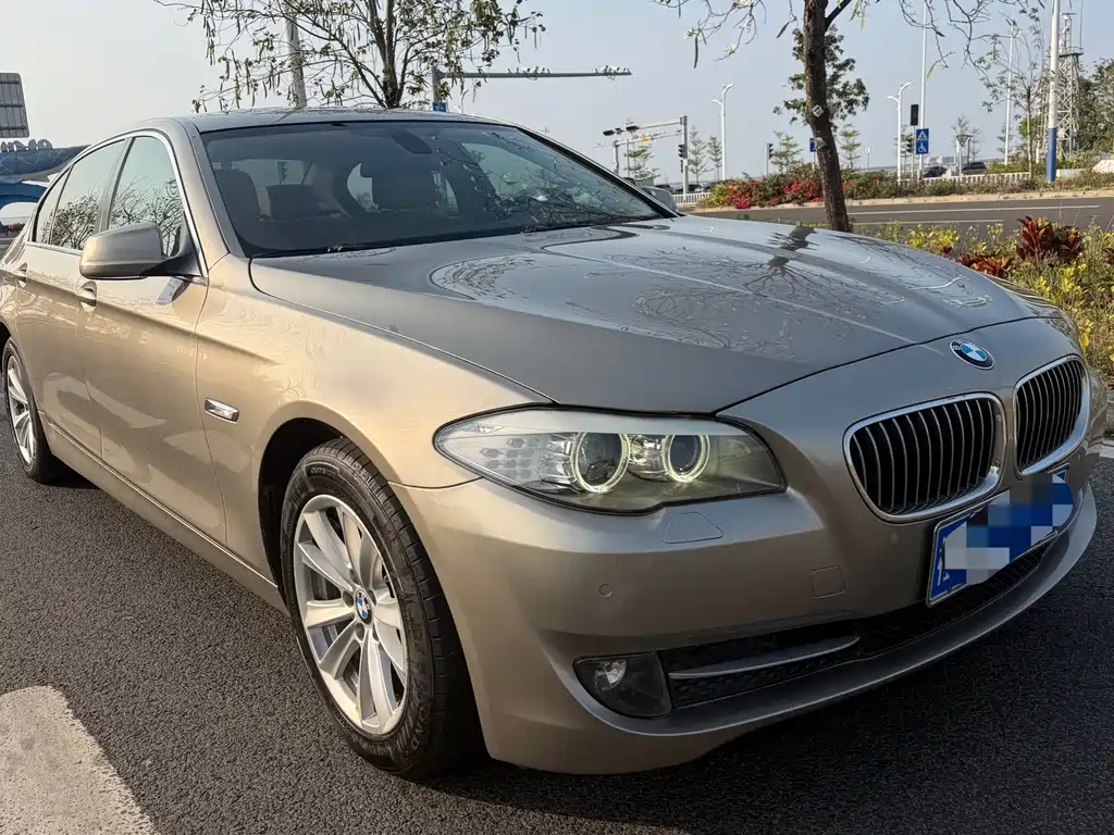 BMW 5 Series 2012 — фото 3
