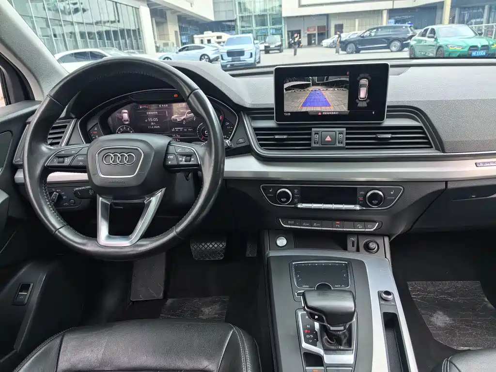Audi Q5L 2020 — фото 11