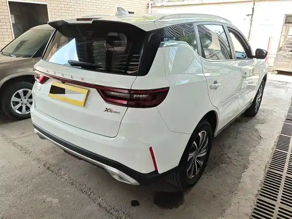 Geely Vision X6 2022