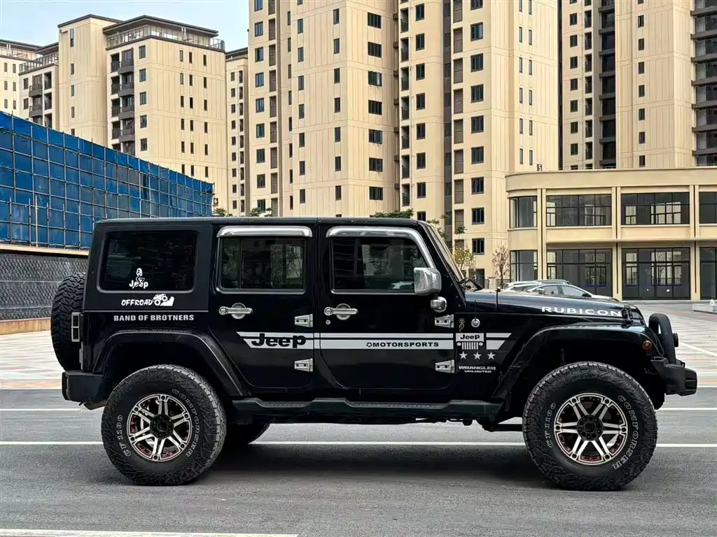 Jeep Wrangler 2014 — фото 4