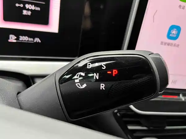 Volkswagen Passat 2024