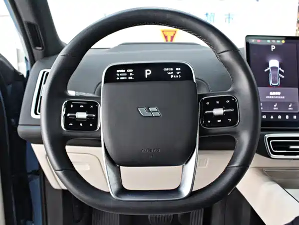 Li Auto L8 2023