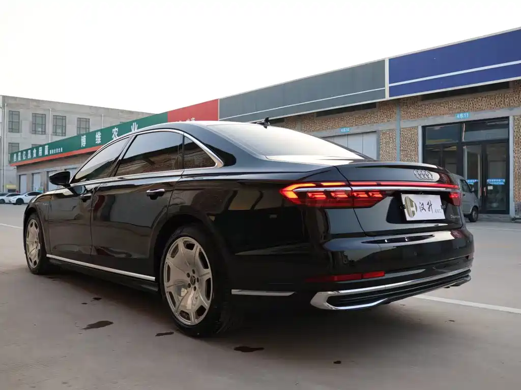 Audi A8 2024 — фото 14