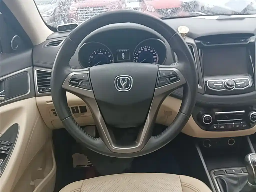 Changan Eado 2016 — фото 11