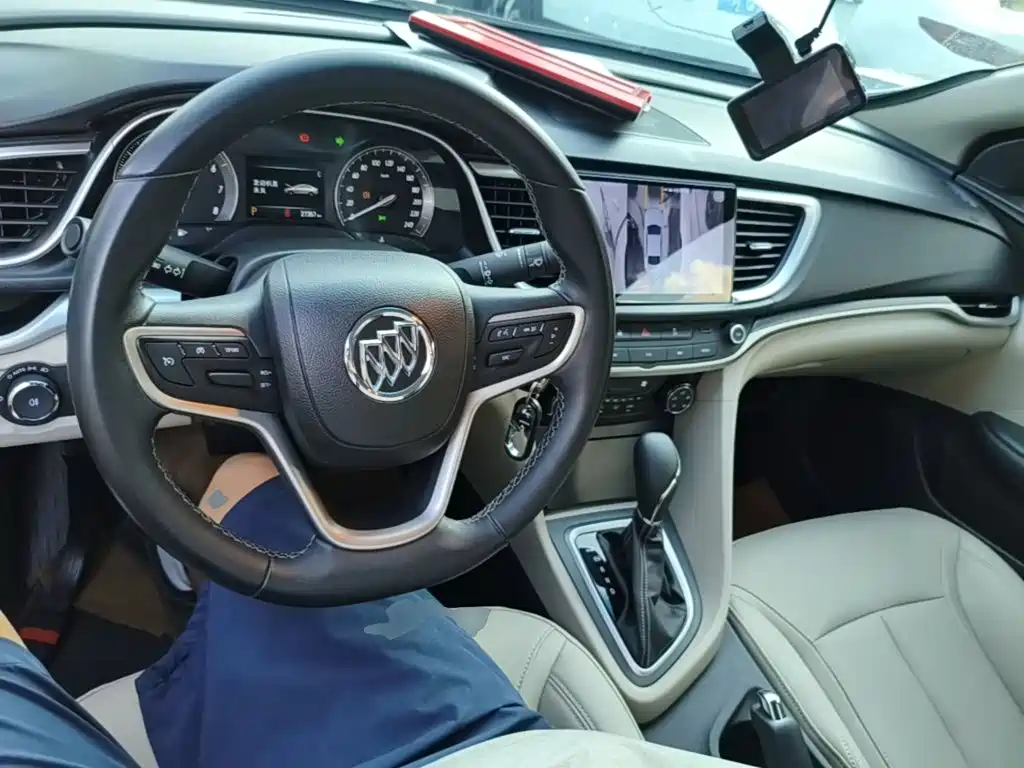 Buick Excelle 2020 — фото 10
