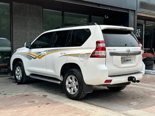 Toyota Prado 2015