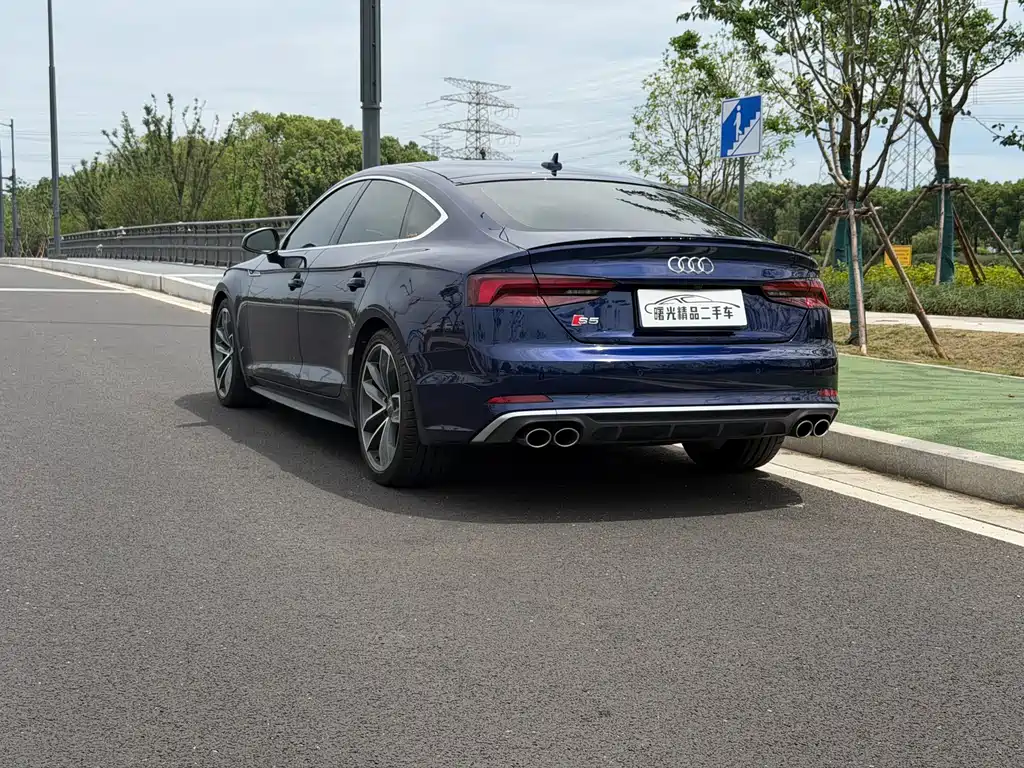 Audi S5 2018 — фото 13