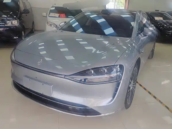 Stelato S9T 2025