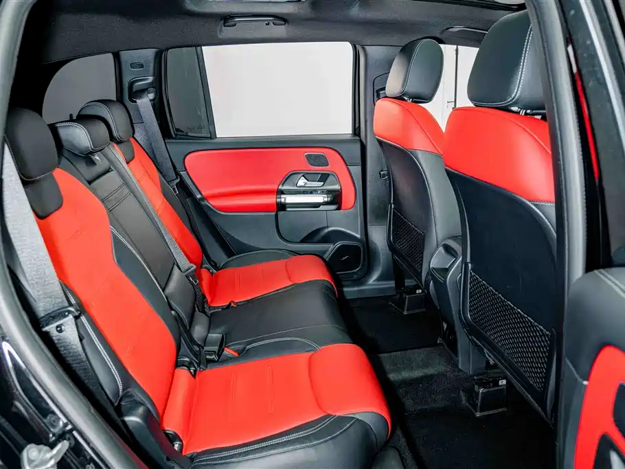 Mercedes-Benz GLB AMG 2023 — фото 22
