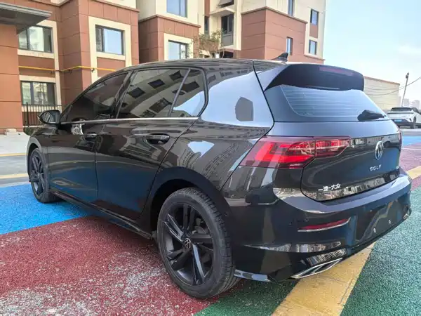 Volkswagen Golf 2023