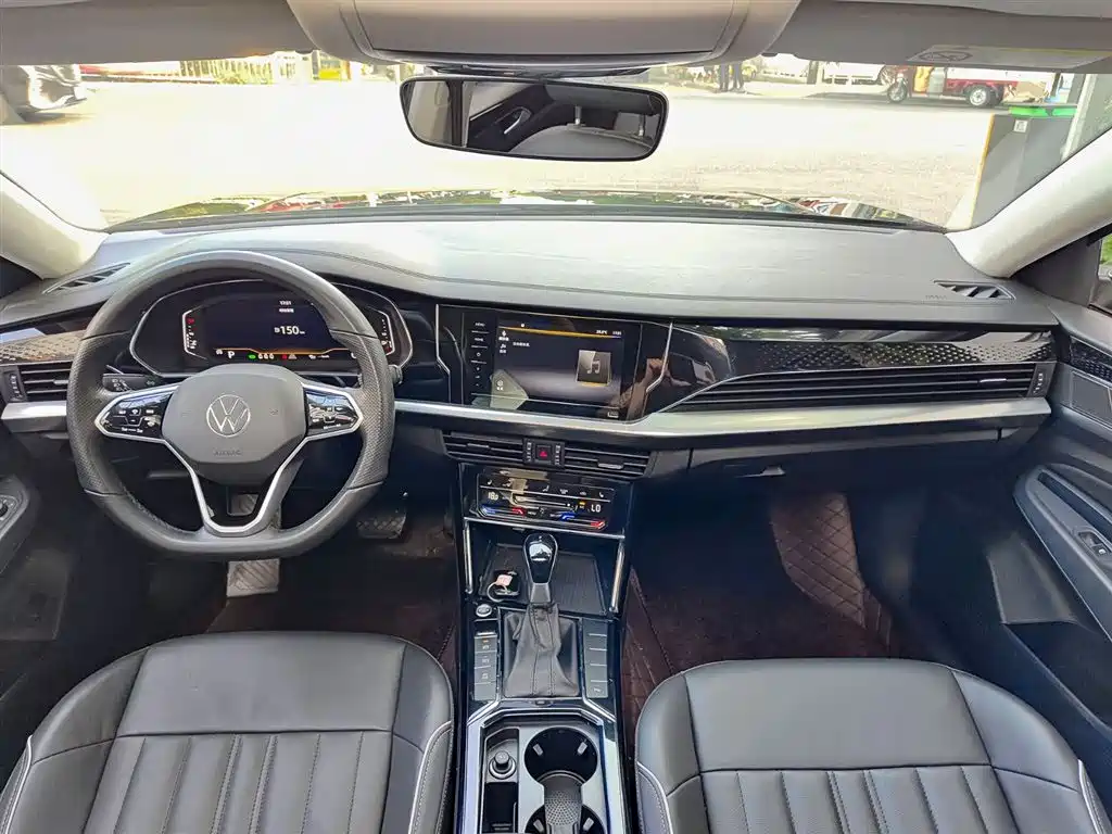 Volkswagen Passat 2023 — фото 10