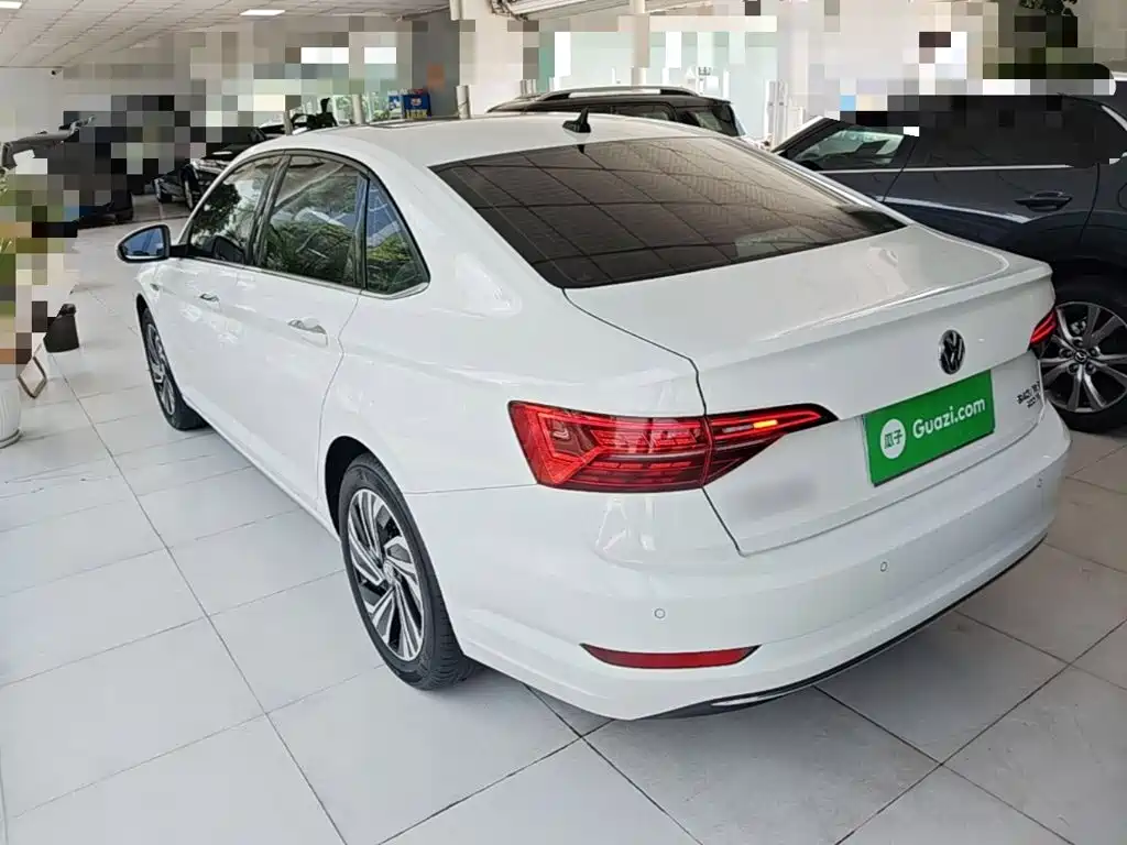 Volkswagen Sagitar 2022