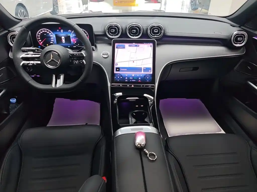 Mercedes-Benz C-Class 2023 — фото 10
