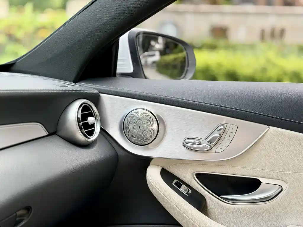 Mercedes-Benz C-Class 2022