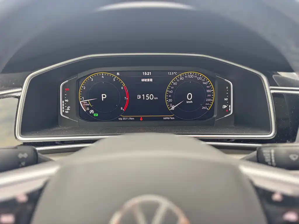 Volkswagen Tiguan L 2023 — фото 19