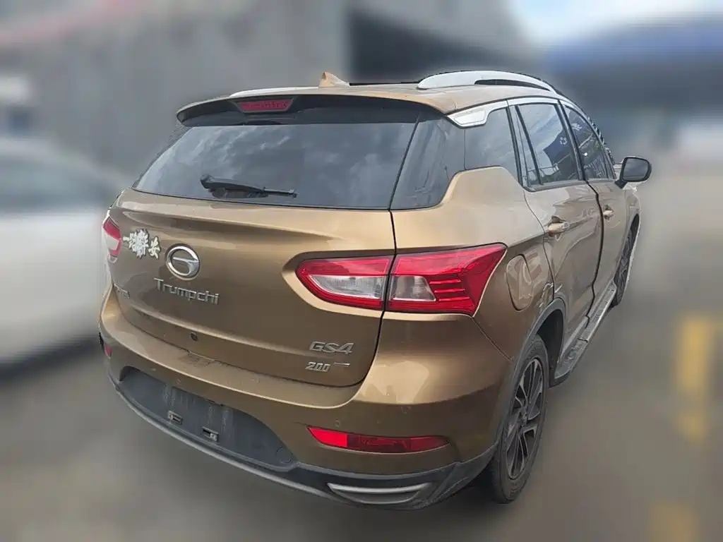 GAC Motor Trumpchi GS4 2015 — фото 12