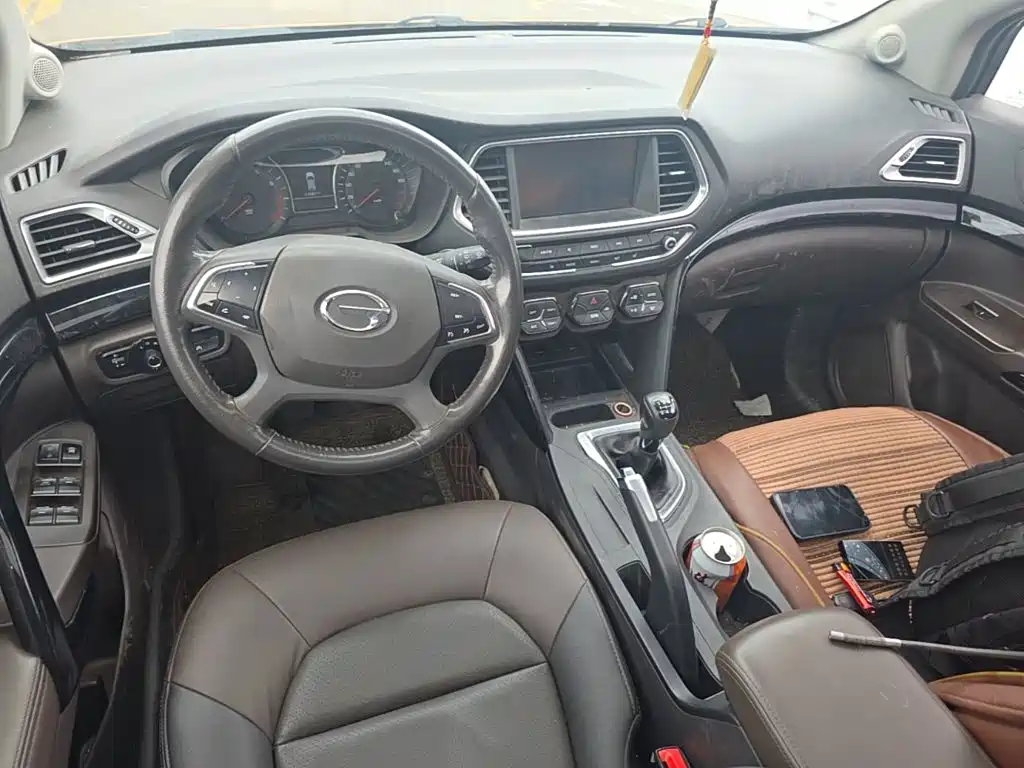 GAC Motor Trumpchi GS4 2015 — фото 16