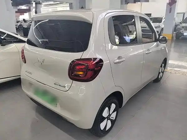 Wuling Hongguang MINIEV 2025
