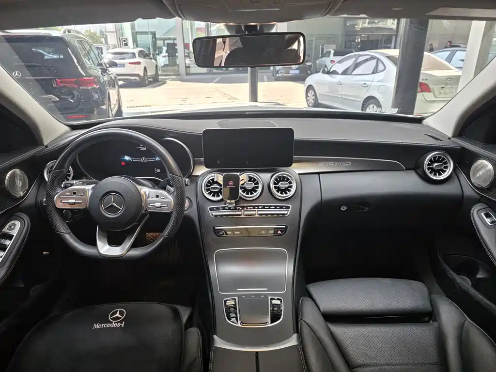 Mercedes-Benz C-Class 2021