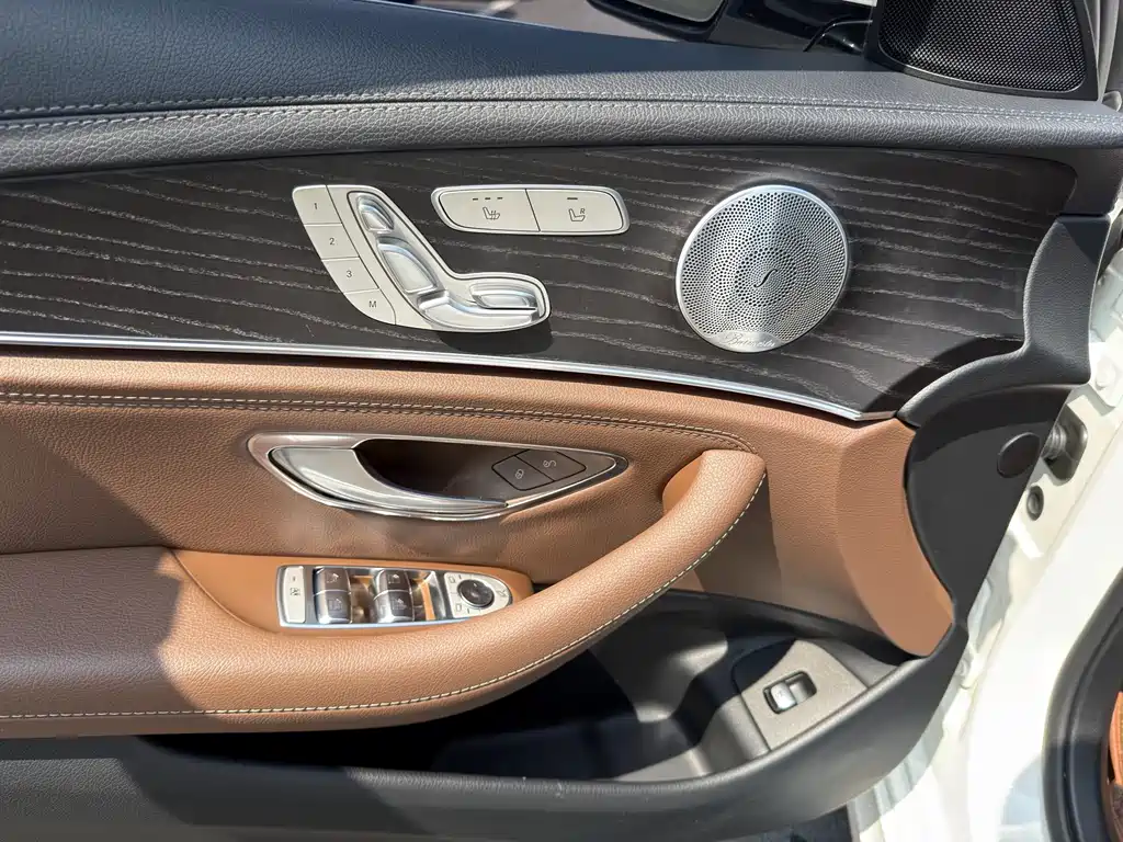 Mercedes-Benz E-Class 2019 — фото 5